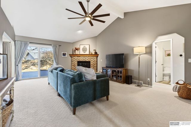 7021 Michelle Avenue, La Vista, NE 68128