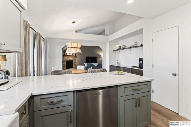 7021 Michelle Avenue, La Vista, NE 68128