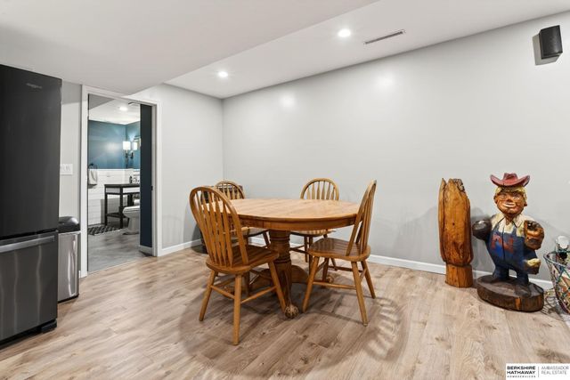 7021 Michelle Avenue, La Vista, NE 68128