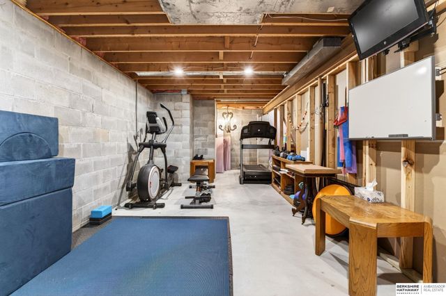 7021 Michelle Avenue, La Vista, NE 68128