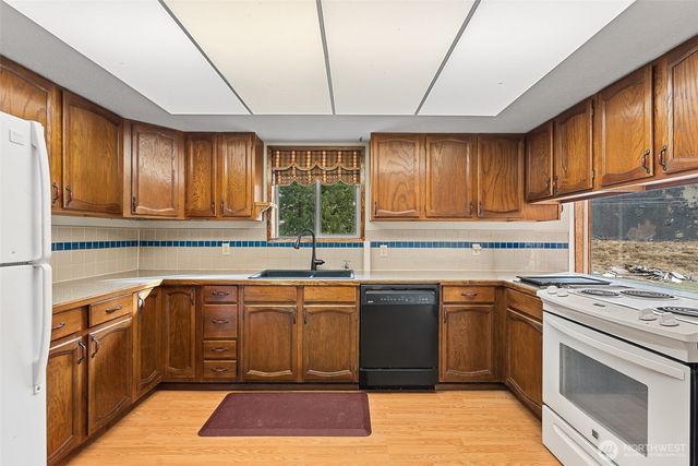 5097 Malaga Alcoa Highway, Malaga, WA 98828