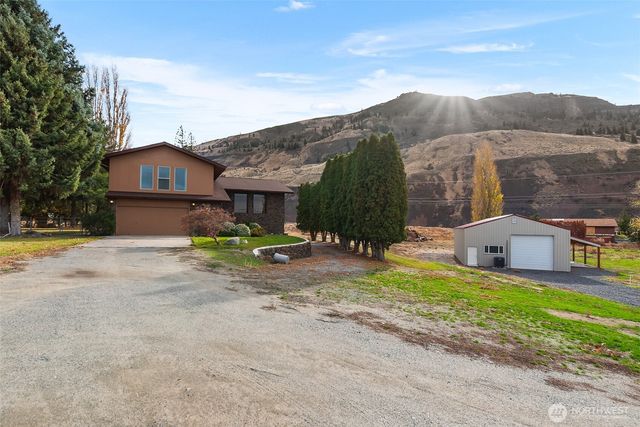 5097 Malaga Alcoa Highway, Malaga, WA 98828