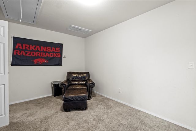 827 E Sparrow Circle, Fayetteville, AR 72701