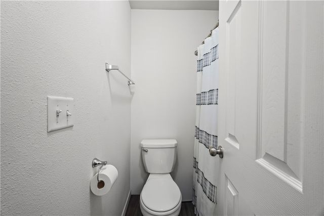 827 E Sparrow Circle, Fayetteville, AR 72701