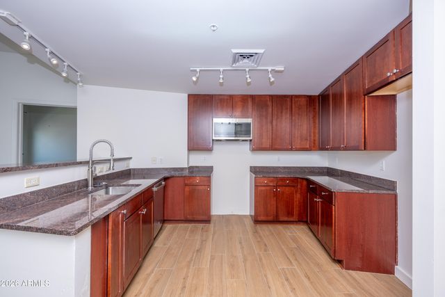 310 S 4TH Street 805, Phoenix, AZ 85004