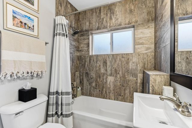 3850 Longfellow Avenue, Minneapolis, MN 55407