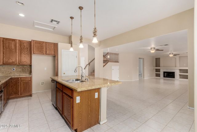 7460 W Quail Avenue, Glendale, AZ 85308