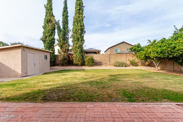 7460 W Quail Avenue, Glendale, AZ 85308