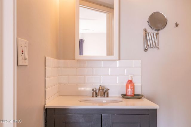 2535 N 15TH Street 1, Phoenix, AZ 85006