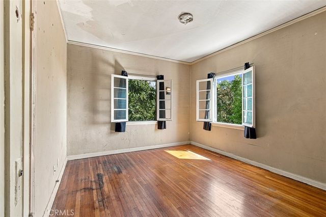 1118 S Sycamore, Los Angeles, CA 90019