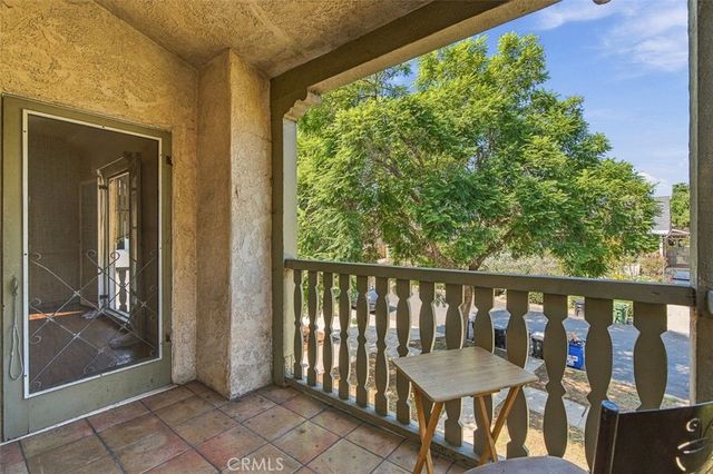 1118 S Sycamore, Los Angeles, CA 90019