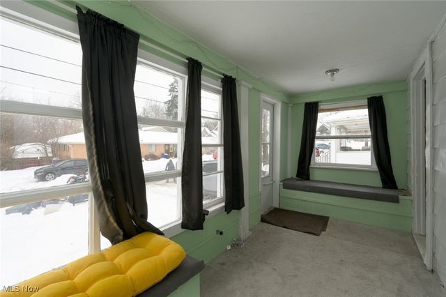 163 Van Buren Avenue, Ravenna, OH 44266