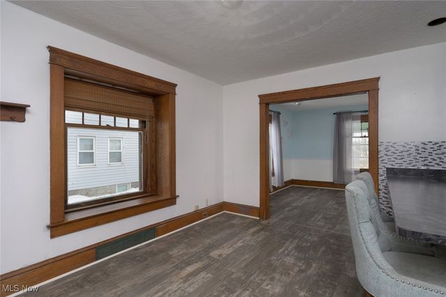 163 Van Buren Avenue, Ravenna, OH 44266