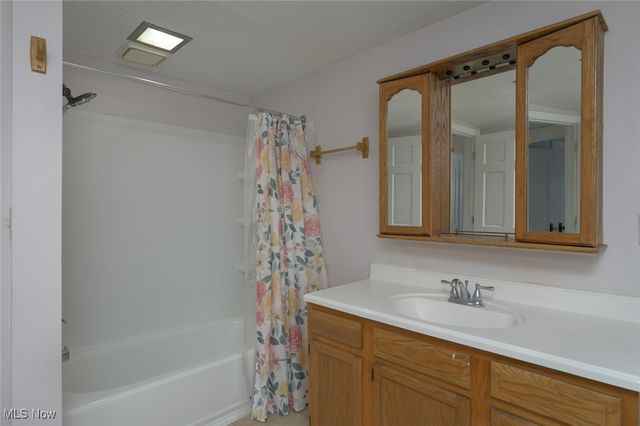 163 Van Buren Avenue, Ravenna, OH 44266