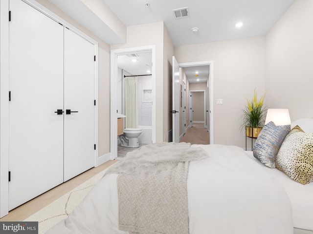 2053 E WILLIAM ST, Philadelphia, PA 19134