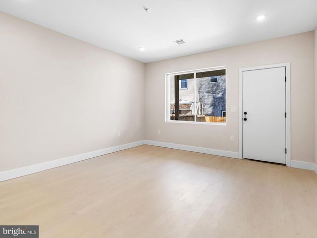 2053 E WILLIAM ST, Philadelphia, PA 19134
