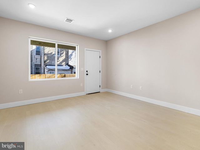 2053 E WILLIAM ST, Philadelphia, PA 19134