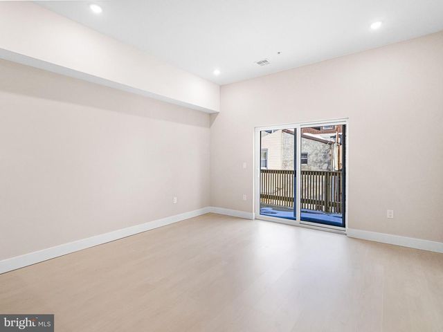 2053 E WILLIAM ST, Philadelphia, PA 19134