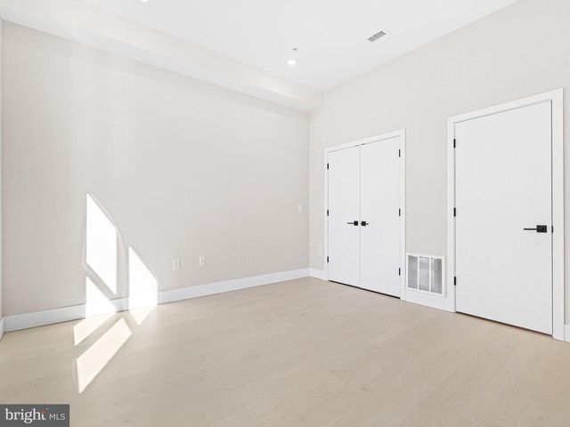 2053 E WILLIAM ST, Philadelphia, PA 19134