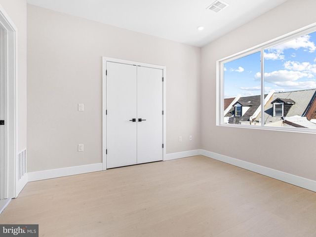 2053 E WILLIAM ST, Philadelphia, PA 19134