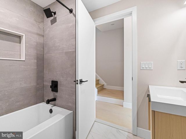 2053 E WILLIAM ST, Philadelphia, PA 19134