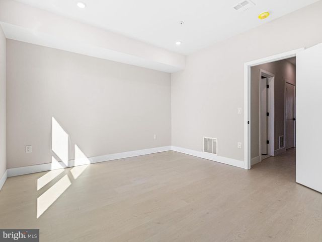 2053 E WILLIAM ST, Philadelphia, PA 19134