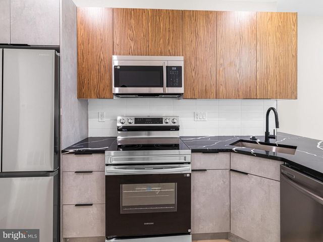 2053 E WILLIAM ST, Philadelphia, PA 19134
