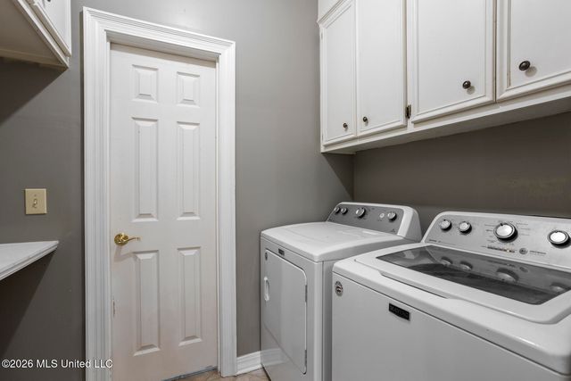 423 Woodlands Circle, Brandon, MS 39047