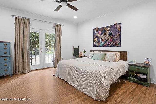 423 Woodlands Circle, Brandon, MS 39047