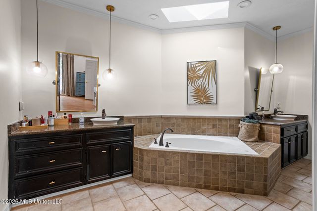 423 Woodlands Circle, Brandon, MS 39047