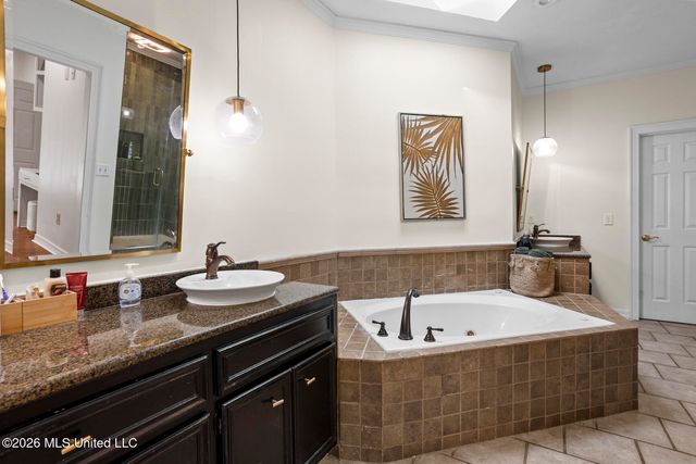 423 Woodlands Circle, Brandon, MS 39047