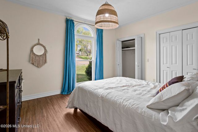 423 Woodlands Circle, Brandon, MS 39047