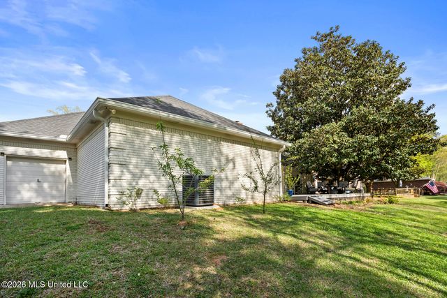 423 Woodlands Circle, Brandon, MS 39047
