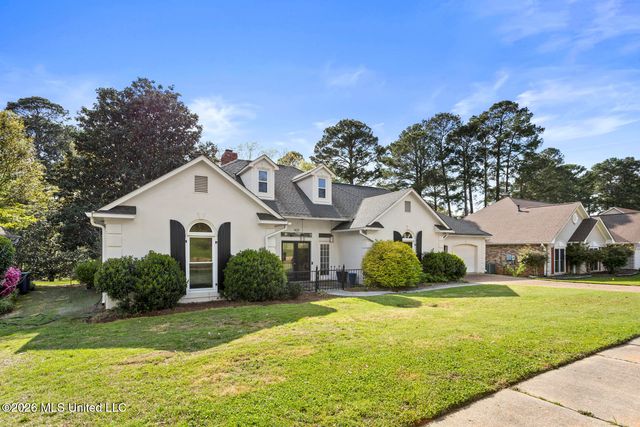 423 Woodlands Circle, Brandon, MS 39047