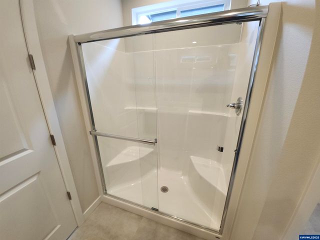 704 Magnolia Av, Woodburn, OR 97071