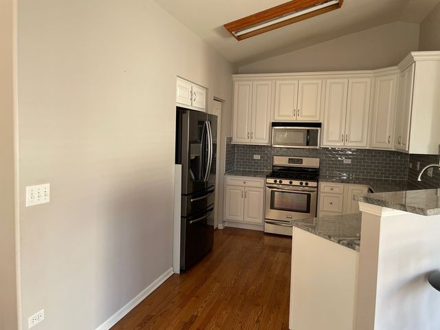 3031 SAGANASHKEE Lane, Naperville, IL 60564