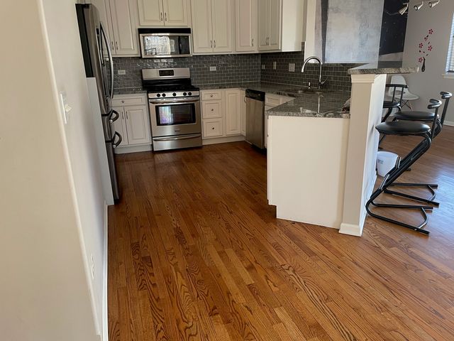 3031 SAGANASHKEE Lane, Naperville, IL 60564