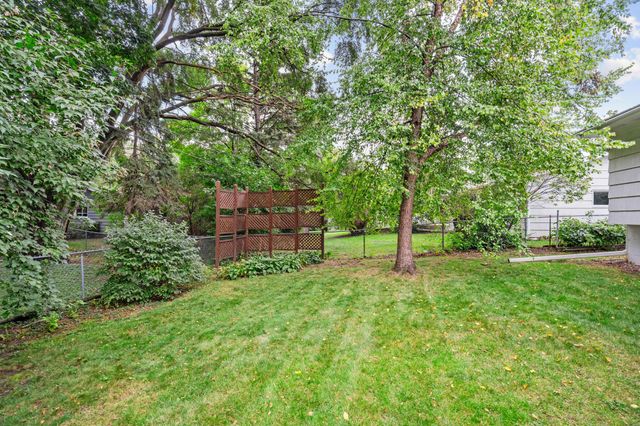 2033 Virginia Avenue S, Saint Louis Park, MN 55426