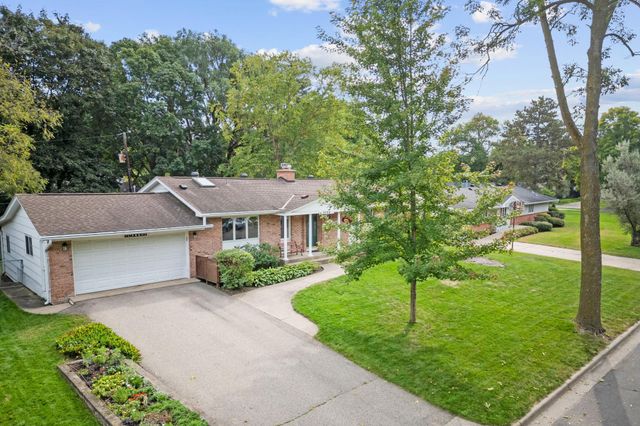 2033 Virginia Avenue S, Saint Louis Park, MN 55426