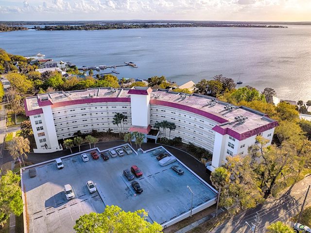 601 N MCDONALD STREET 109, Mount Dora, FL 32757