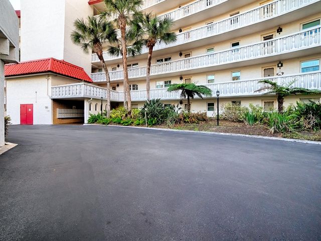 601 N MCDONALD STREET 109, Mount Dora, FL 32757