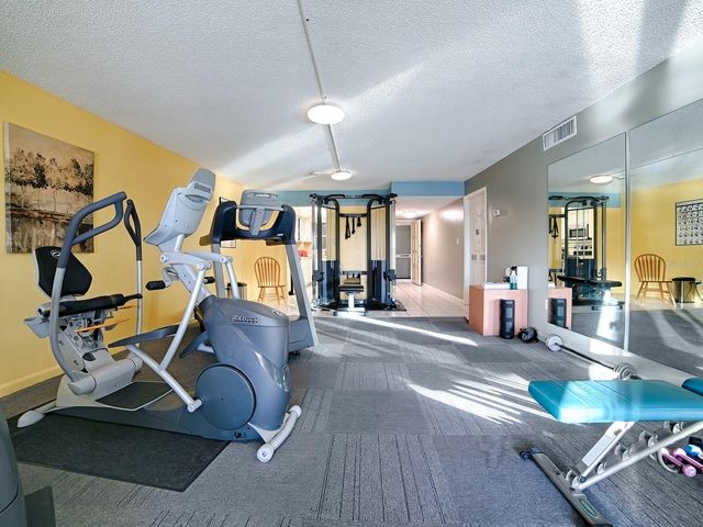 601 N MCDONALD STREET 109, Mount Dora, FL 32757