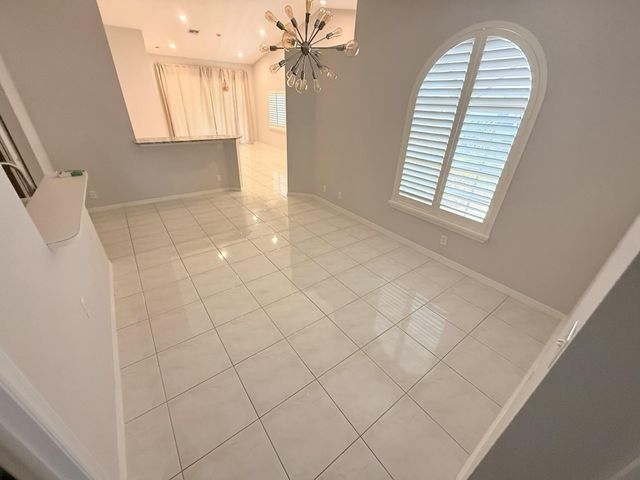 8645 Via Giula, Boca Raton, FL 33496