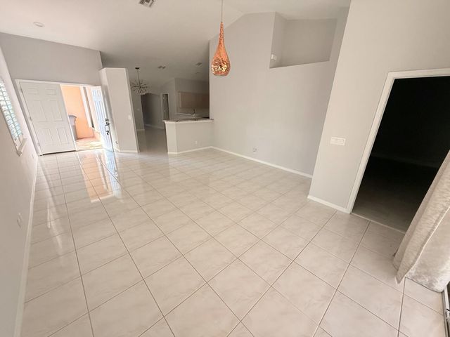 8645 Via Giula, Boca Raton, FL 33496