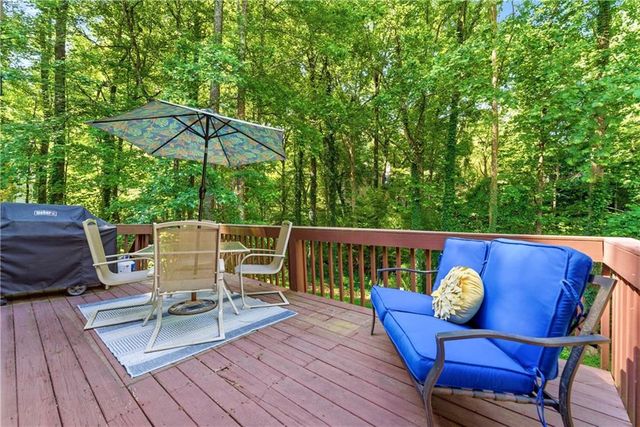 2059 Sanderlings Drive NW, Kennesaw, GA 30152