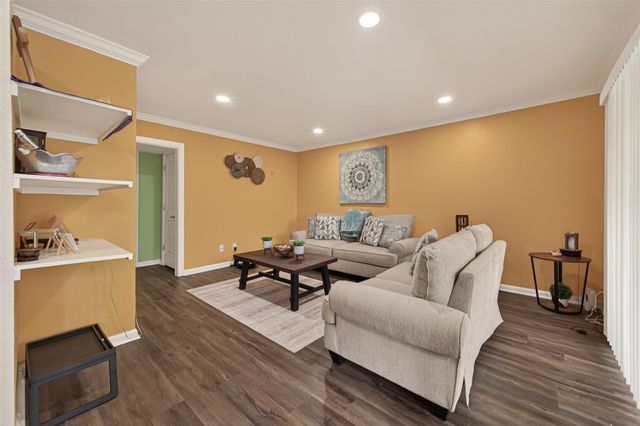 3934 W Alabama Street 4, Houston, TX 77027