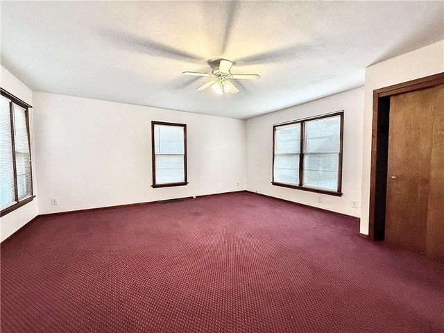 415 W 4th Street, Maryville, MO 64468