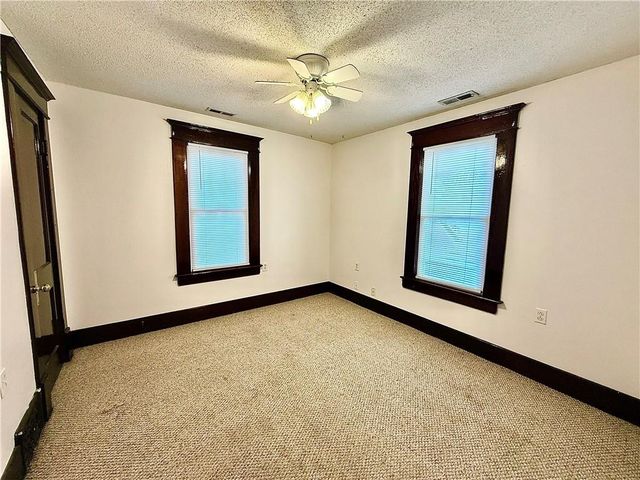 415 W 4th Street, Maryville, MO 64468