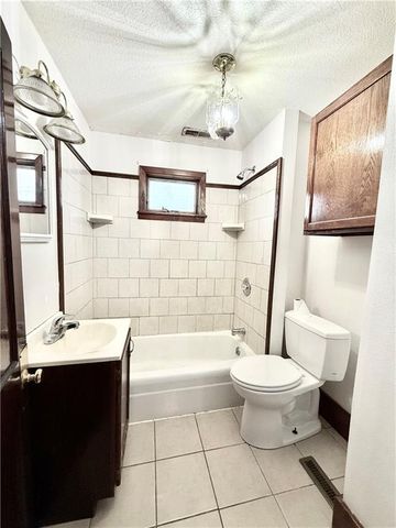 415 W 4th Street, Maryville, MO 64468