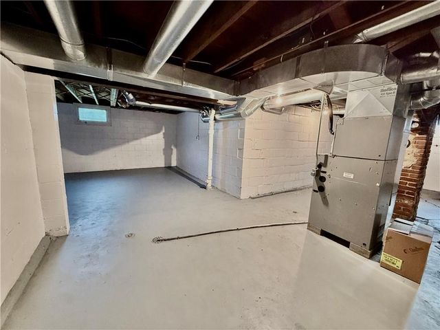 415 W 4th Street, Maryville, MO 64468